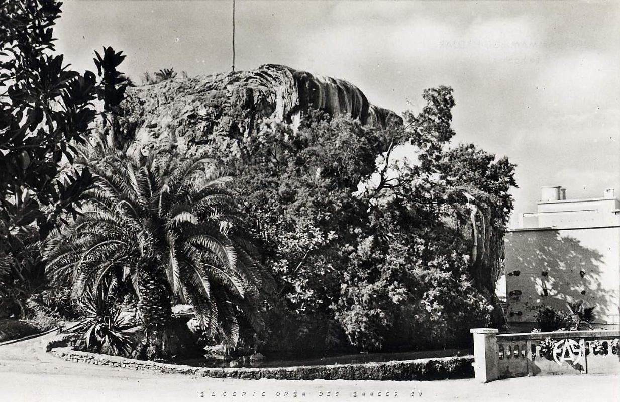 Hammam bou hadjar 526- Le Rocher COLLECTION DES AMIS DE ND DE SANTA CRUZ.jpg